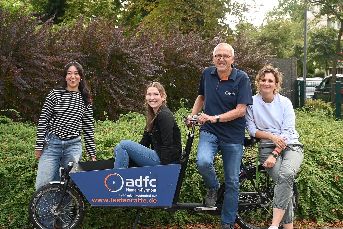 Johanna, Lena, Horst (ADFC) und Vanessa